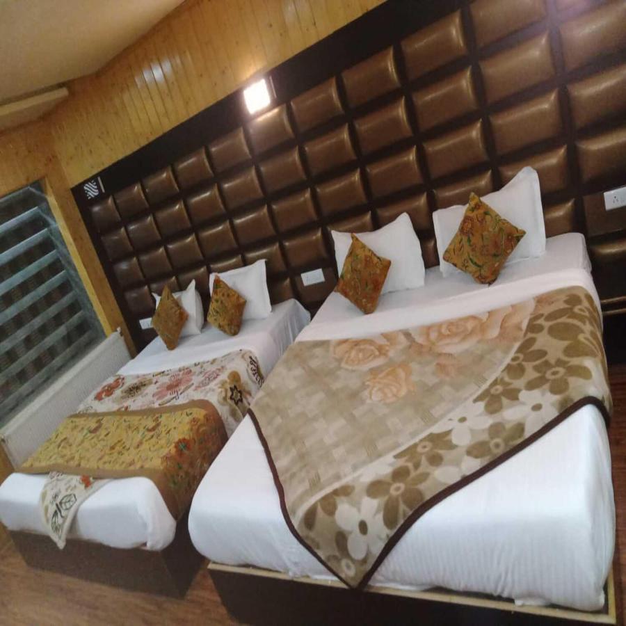 Hotel Sheen Srīnagar Kültér fotó